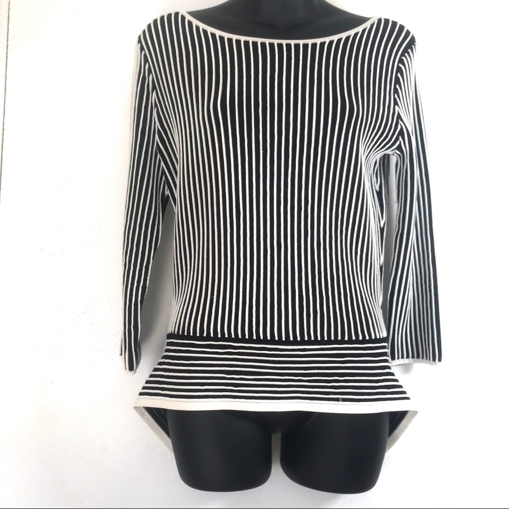 White House Black Market Woman’s Knit Top/Sweater